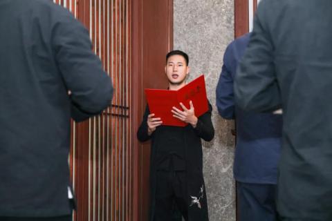 罗湖区人大常委副主任谭会茹一行莅临c7娱乐调研